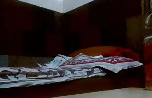 सींग का बना किशोर रेड इंडियन सेक्सी फुल एचडी वीडियो मूवी चल रही है इस आदमी