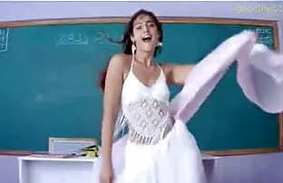 बड़े चूची सार्वजनिक एमआईएलए के साथ कमबख्त देसी ब्लू फिल्म फुल एचडी
