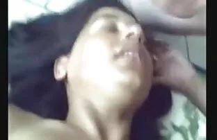 सुंदर सुनहरे बालों वाली स्ट्रिप्स बंद और सरासर नायलॉन सेक्सी मूवी फुल एचडी वीडियो मोज़ा में