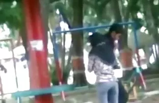 रमोना नीचे खींचती है उसे लेगिंग पेशाब करने सेक्सी मूवी फुल एचडी वीडियो के लिए