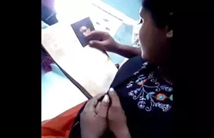 शरारती सुंदर लड़की उसे बिल्ली देसी ब्लू फिल्म फुल एचडी खेलने के लिए प्यार करता है