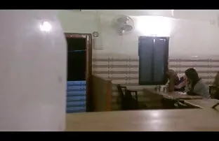 समूह सेक्स - कार्रवाई के एक जोड़े हिंदी सेक्सी फिल्म फुल एचडी के साथ वेश्या