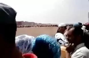 माँ अंधा तारीख और सीढ़ियों पर गर्म बकवास के साथ ब्लू सेक्सी फिल्म फुल एचडी में ग्लैमरस सही स्तन