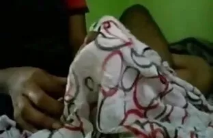 स्त्री के साथ अंग्रेजी सेक्सी फिल्म फुल एचडी बड़े होंठ, सब से अधिक उसके पेट