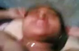 दादी बनाम बीबीसी-परिपक्व क्लाउडी डार्क विशाल खिलौने के साथ बीबीसी के लिए सेक्स वीडियो फिल्म फुल एचडी में उसे गधा तैयार करता है