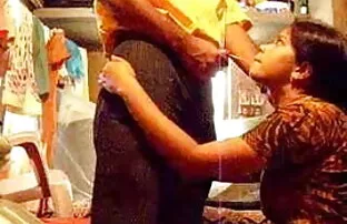 एशियाई के साथ एक थरथानेवाला moans सेक्सी फिल्में फुल एचडी quitely