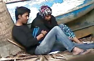 पूल शार्क सेक्सी मूवी फुल एचडी वीडियो लाठी लेता है